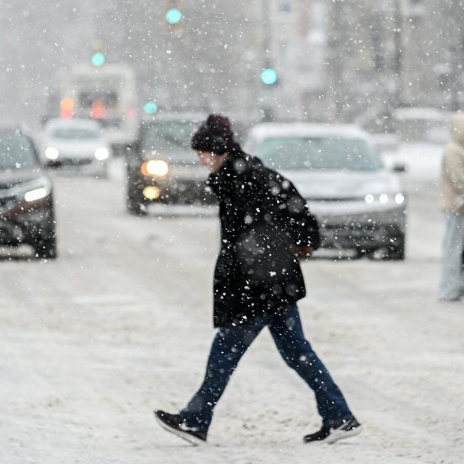 Winter storm wreaks havoc on commute, closes schools across Ontario, Quebec, Atlantic